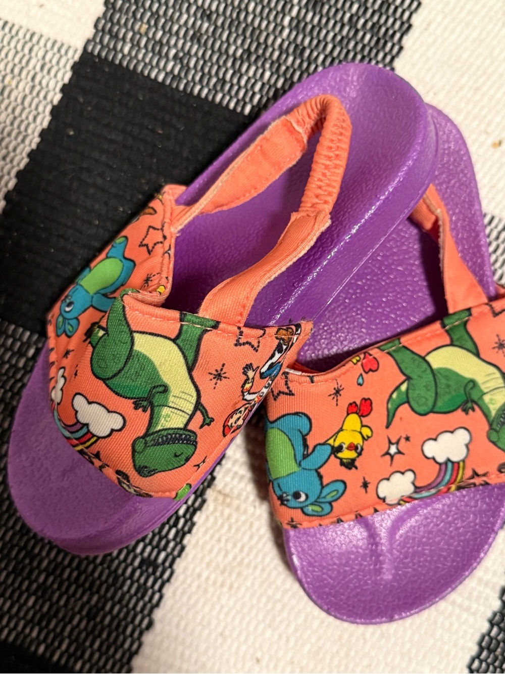 7/8c Kids Disney Purple Toy Story Sandals with a strap at heal
